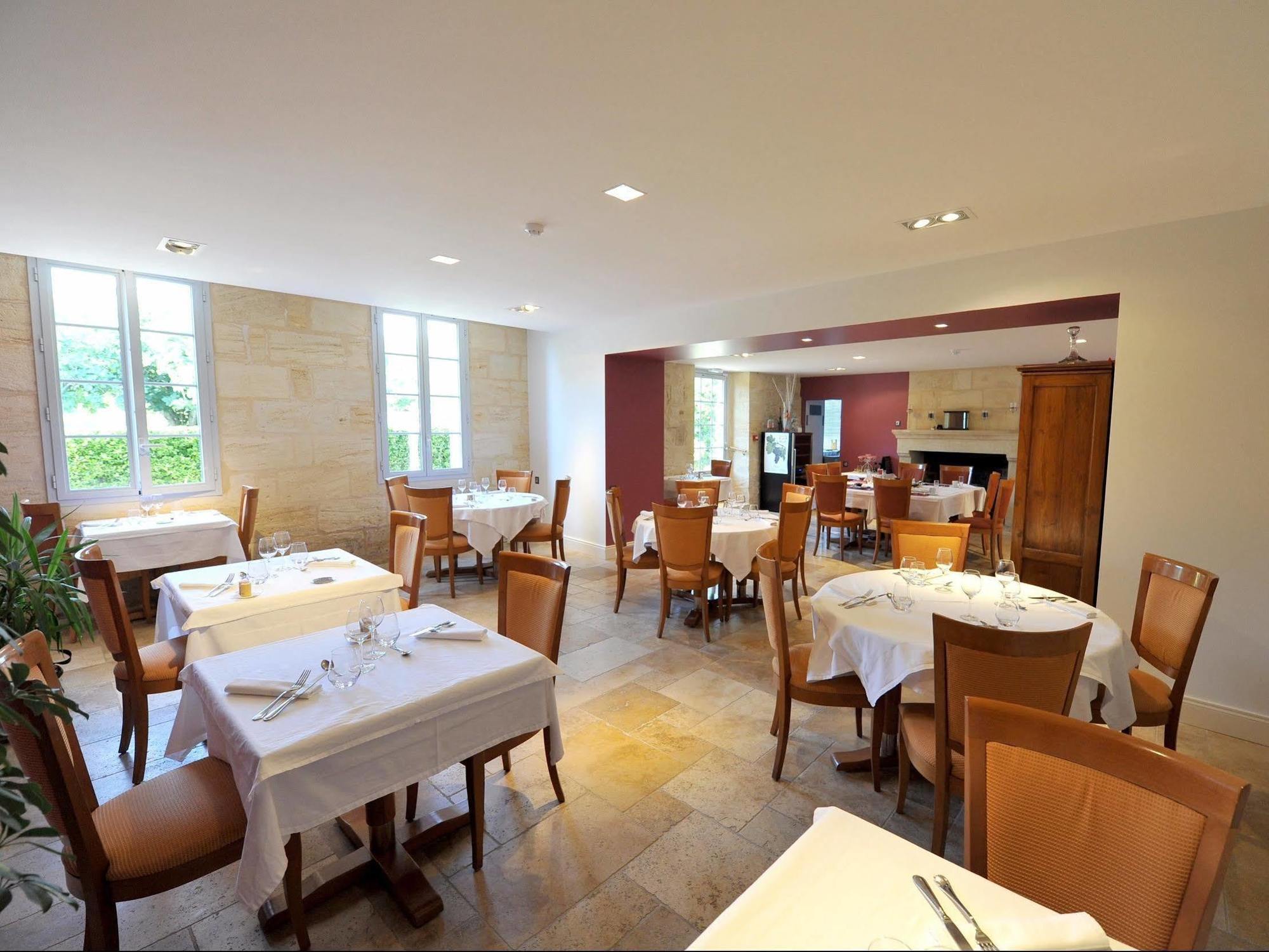 Logis- Hotel Spa Restaurant L'Epicurial Saint-Pey-de-Castets Exterior foto